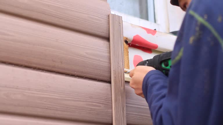 Affordable Siding Repair and Maintenance Services in Green Valley, CA